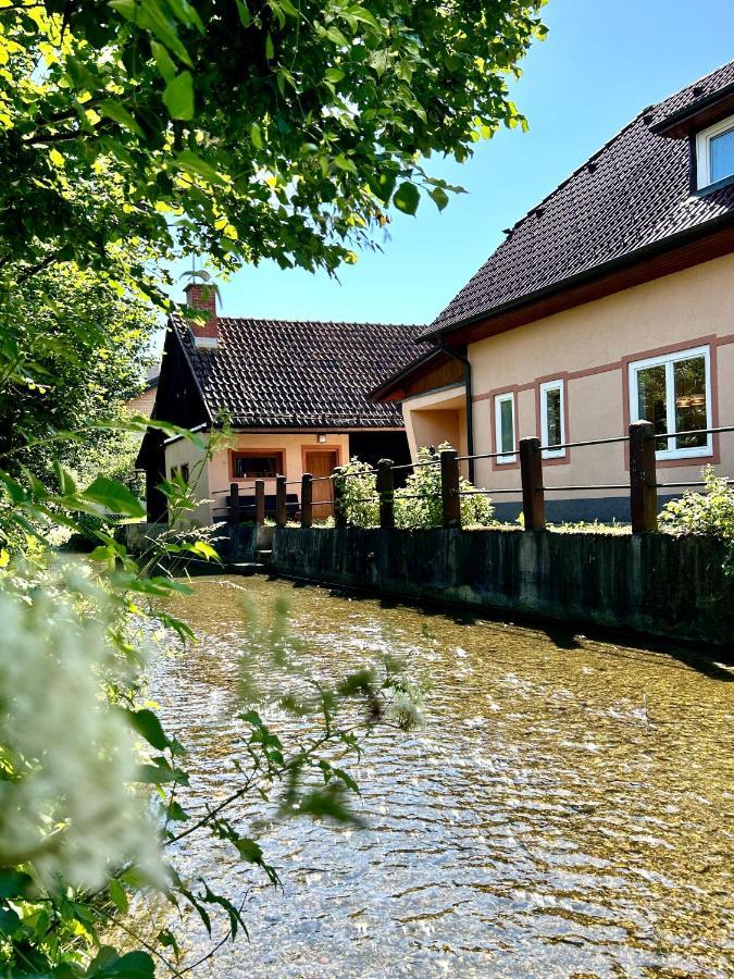 Creekside House K *